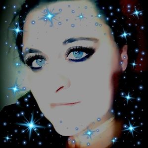 Meet your Posher, Abbra